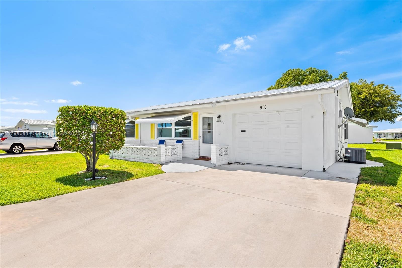 Palm Beach Leisureville - Residential Lease
