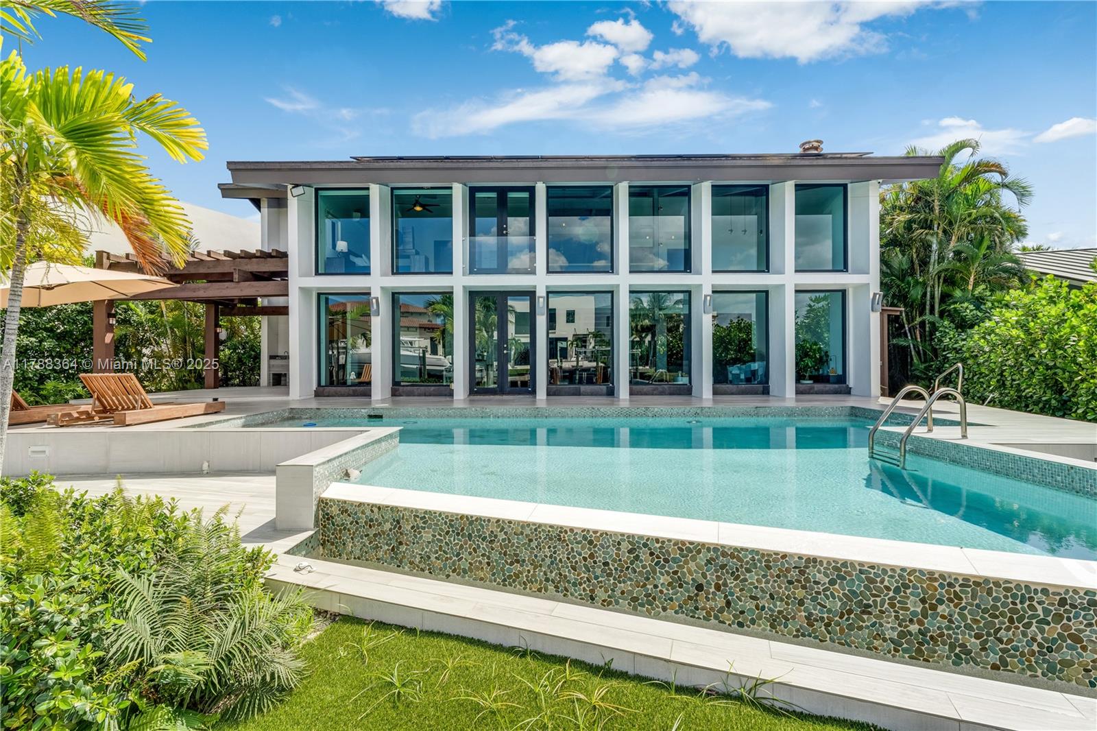 SAN SOUCI ESTATES - Residential