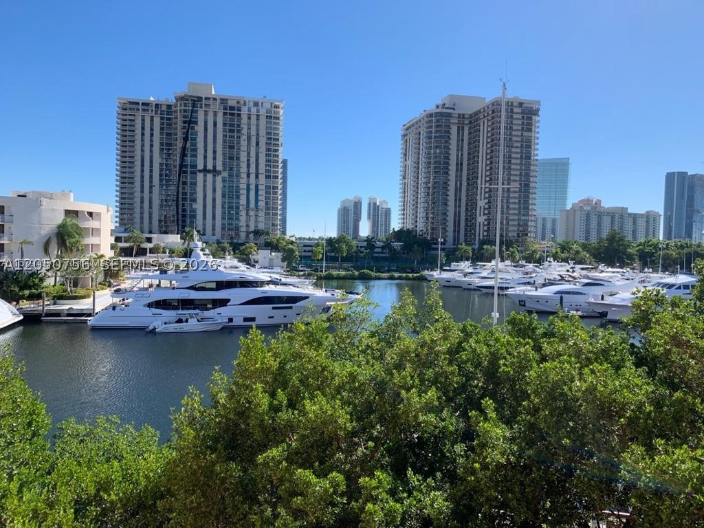 THE YACHT CLUB AT AVENTUR - Residential Lease