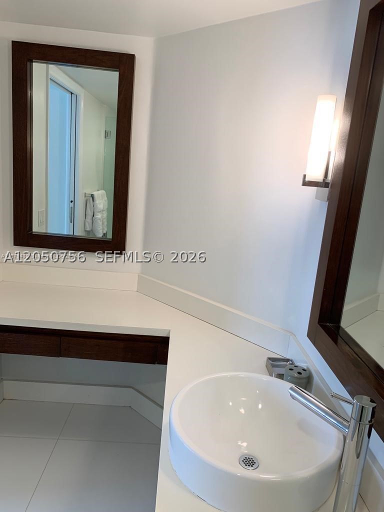 THE YACHT CLUB AT AVENTUR - Residential Lease