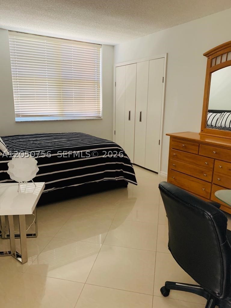 THE YACHT CLUB AT AVENTUR - Residential Lease