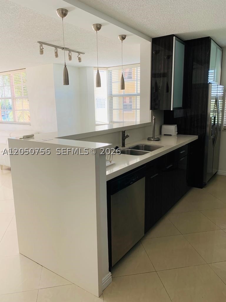 THE YACHT CLUB AT AVENTUR - Residential Lease