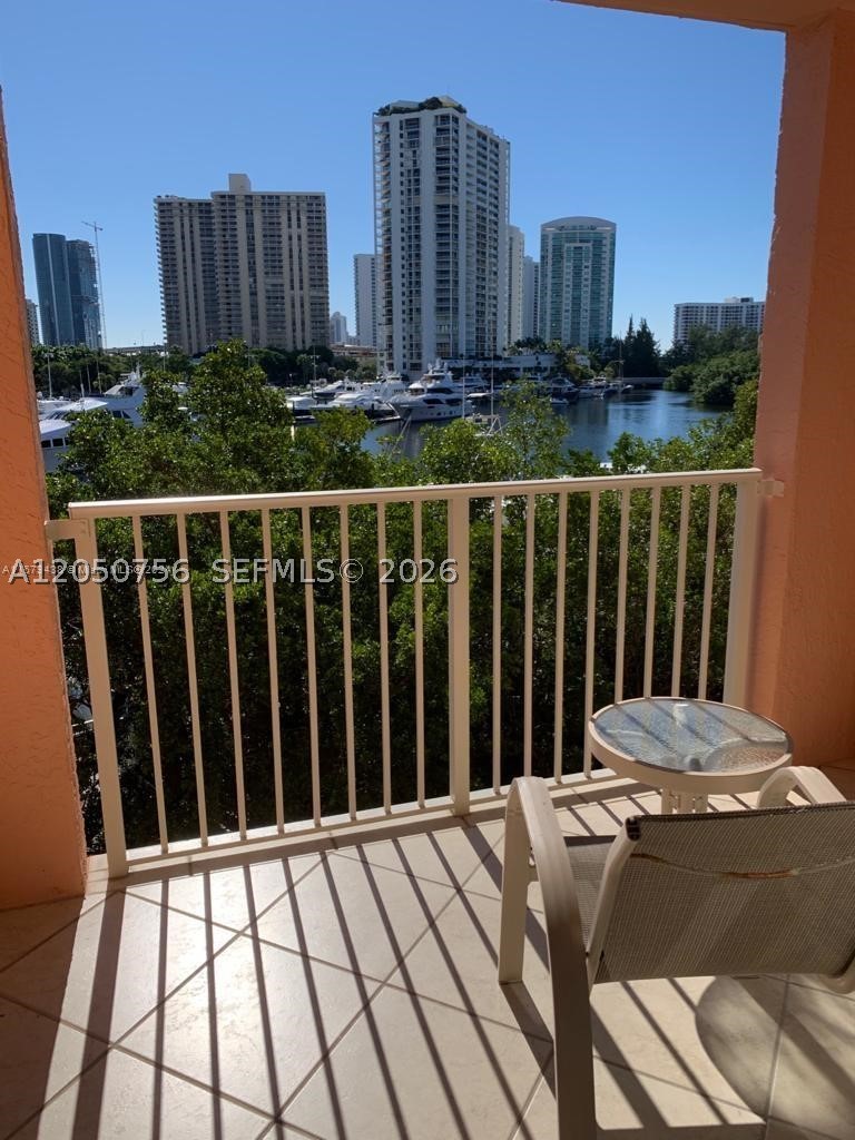 THE YACHT CLUB AT AVENTUR - Residential Lease