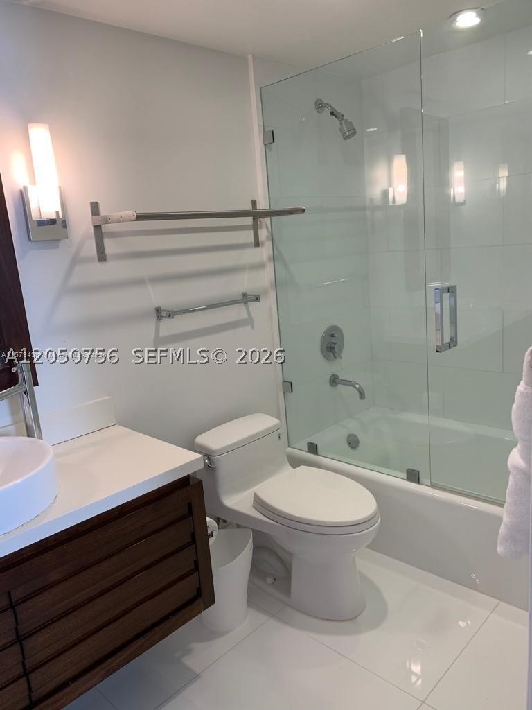 THE YACHT CLUB AT AVENTUR - Residential Lease