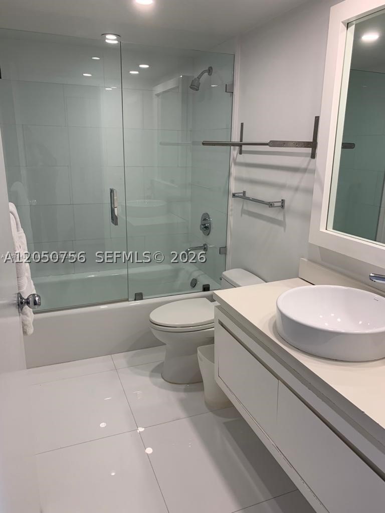 THE YACHT CLUB AT AVENTUR - Residential Lease