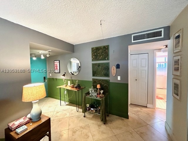 PLANTATION CLUB C CONDO - Residential