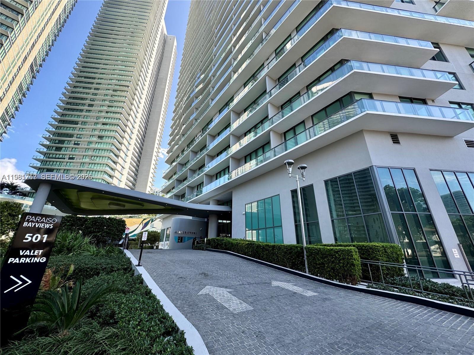 PARAISO BAYVIEWS CONDO - Residential