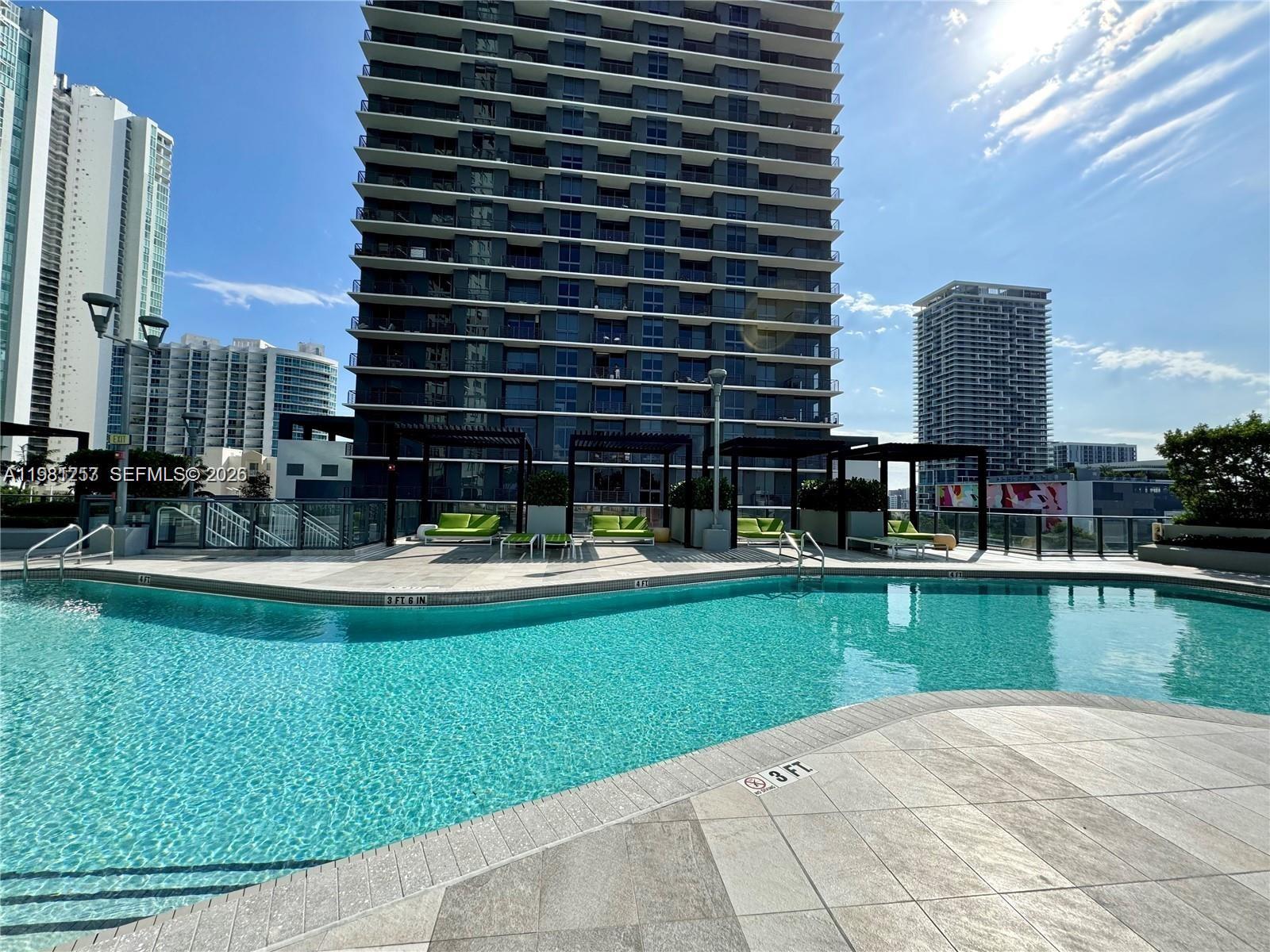 PARAISO BAYVIEWS CONDO - Residential