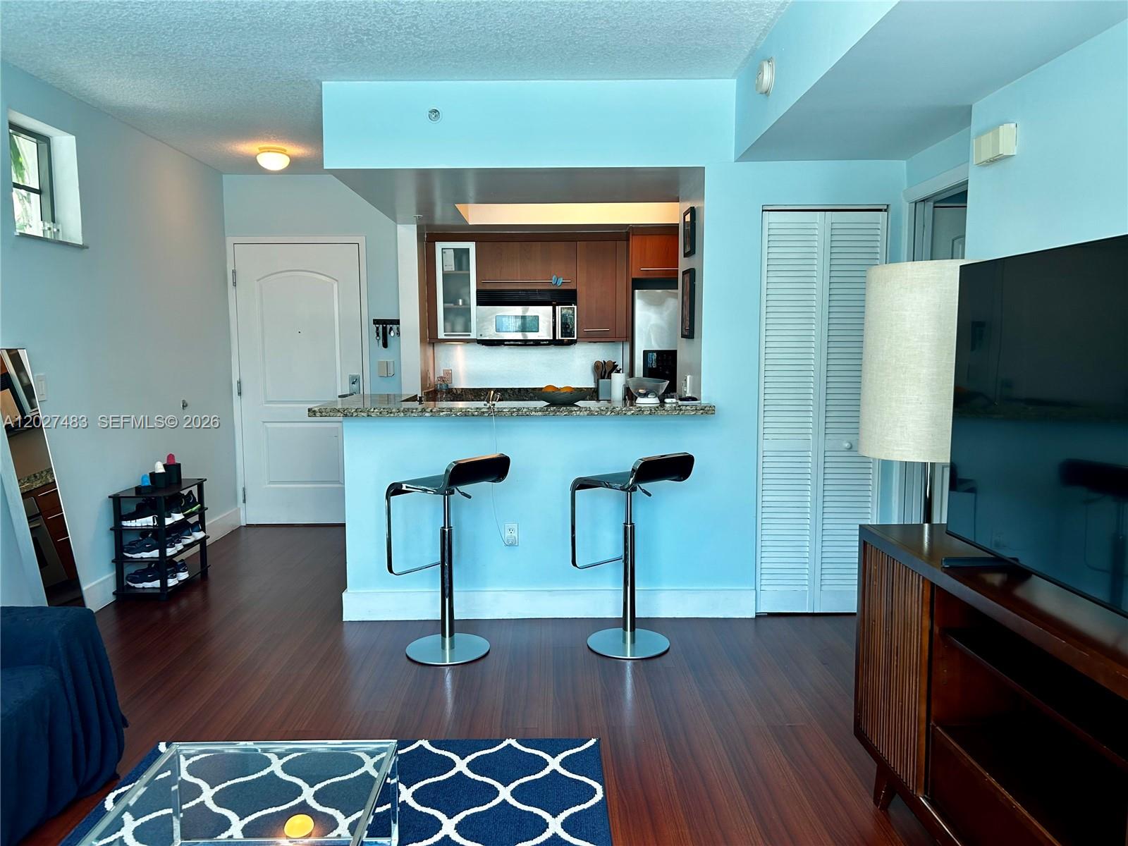 THE COSMOPOLITAN RESIDENC - Residential Lease