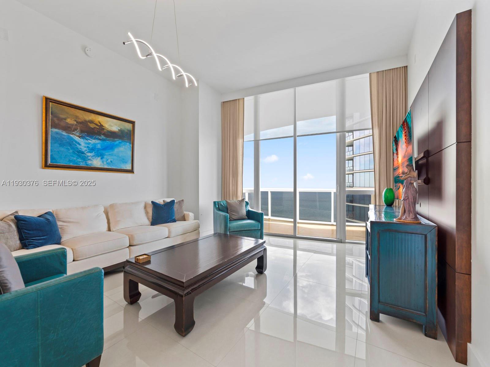 TDR TOWER III CONDO - Residential