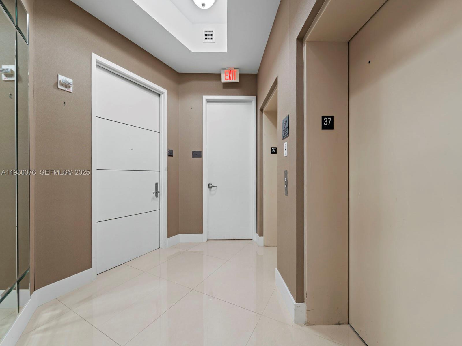 TDR TOWER III CONDO - Residential
