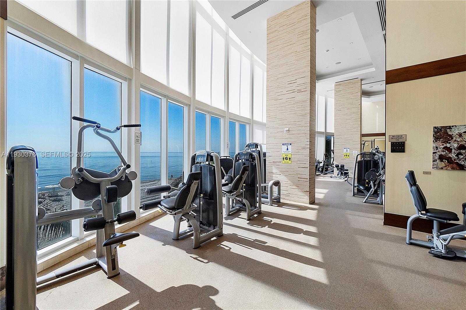 TDR TOWER III CONDO - Residential