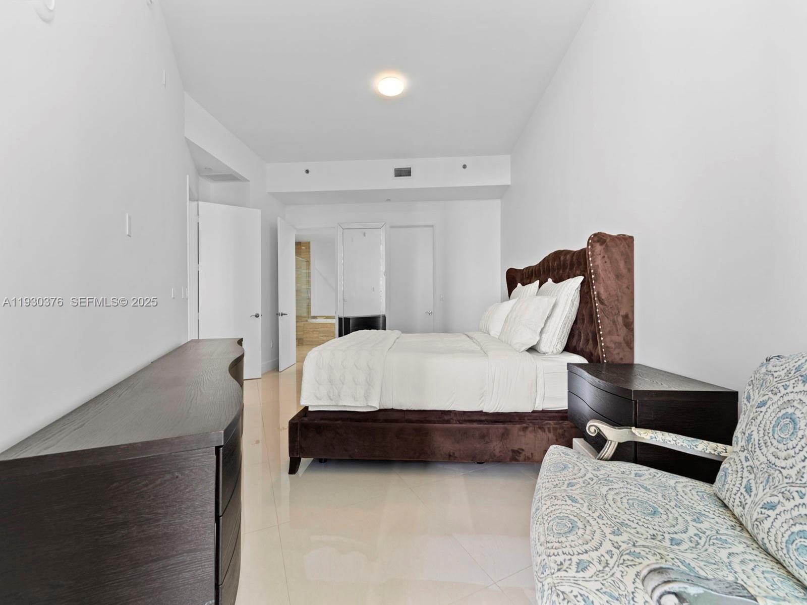 TDR TOWER III CONDO - Residential