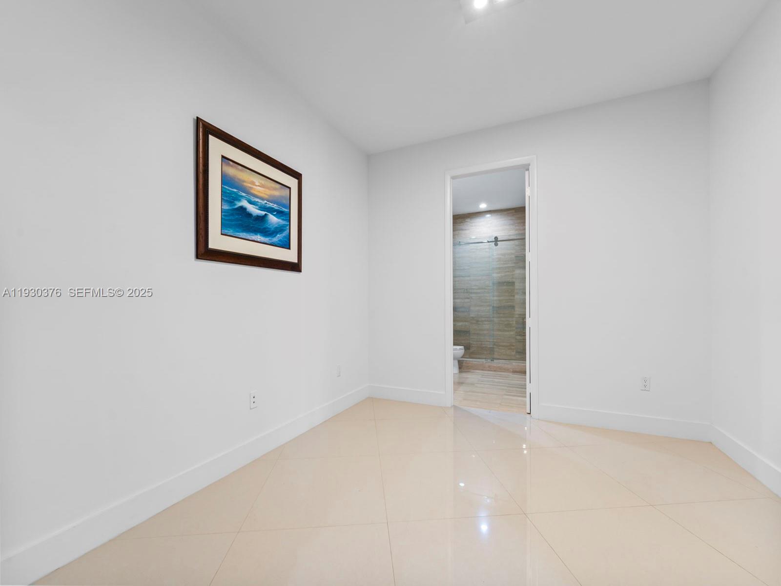 TDR TOWER III CONDO - Residential