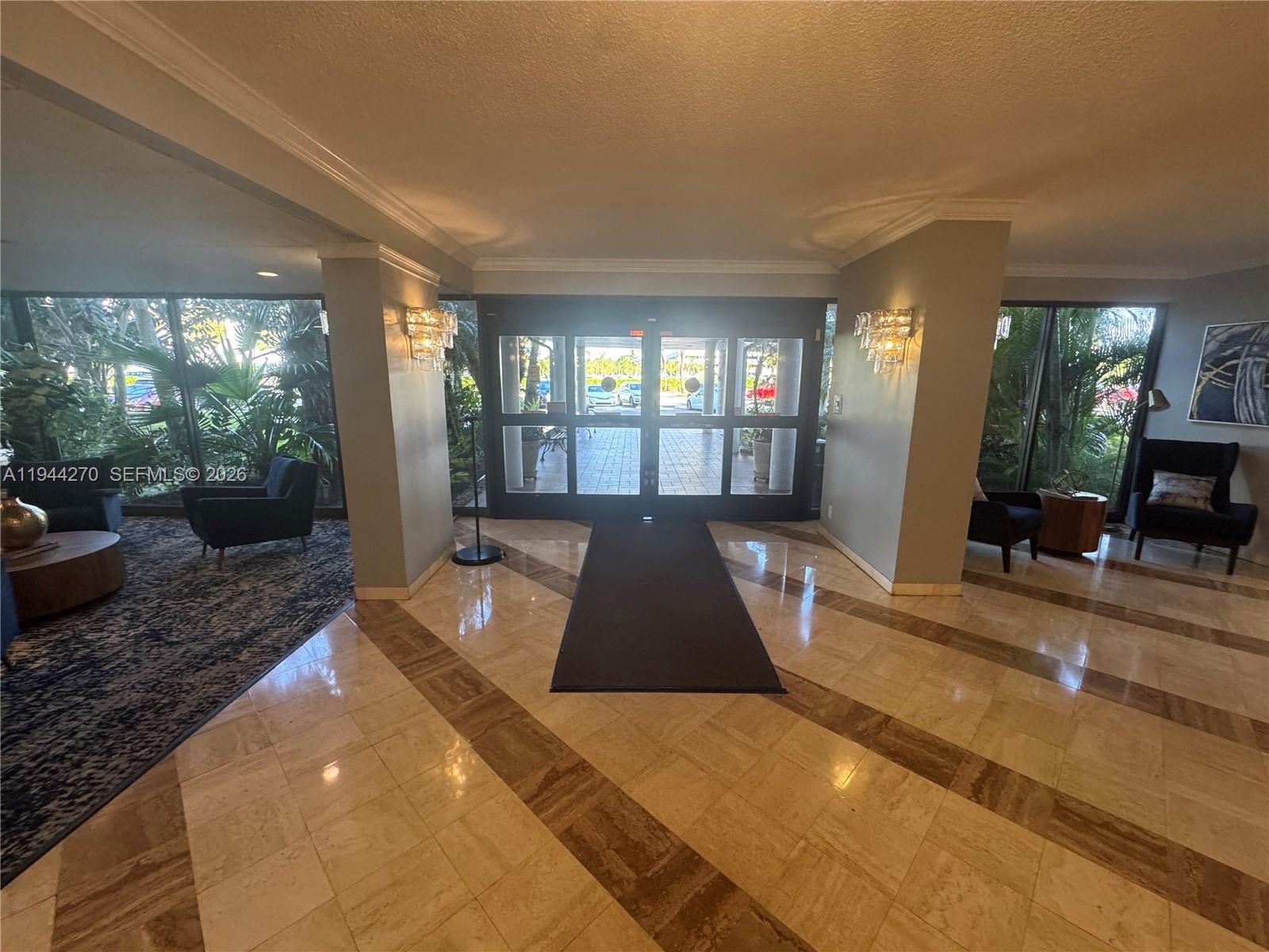 HILLCREST EAST NO 25 COND - Residential