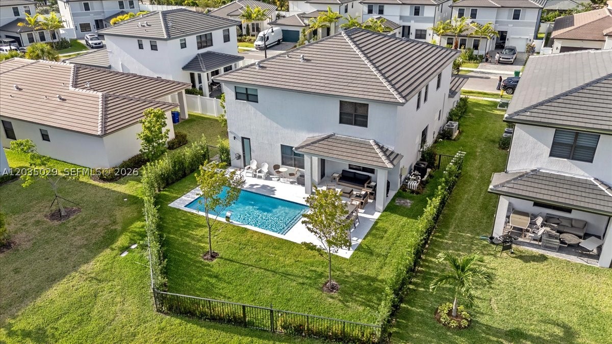 TUSCAN ISLES - Residential