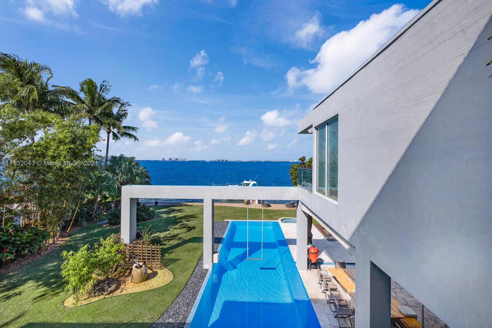 TROPICAL ISLE HOMES SUB 4 - Residential