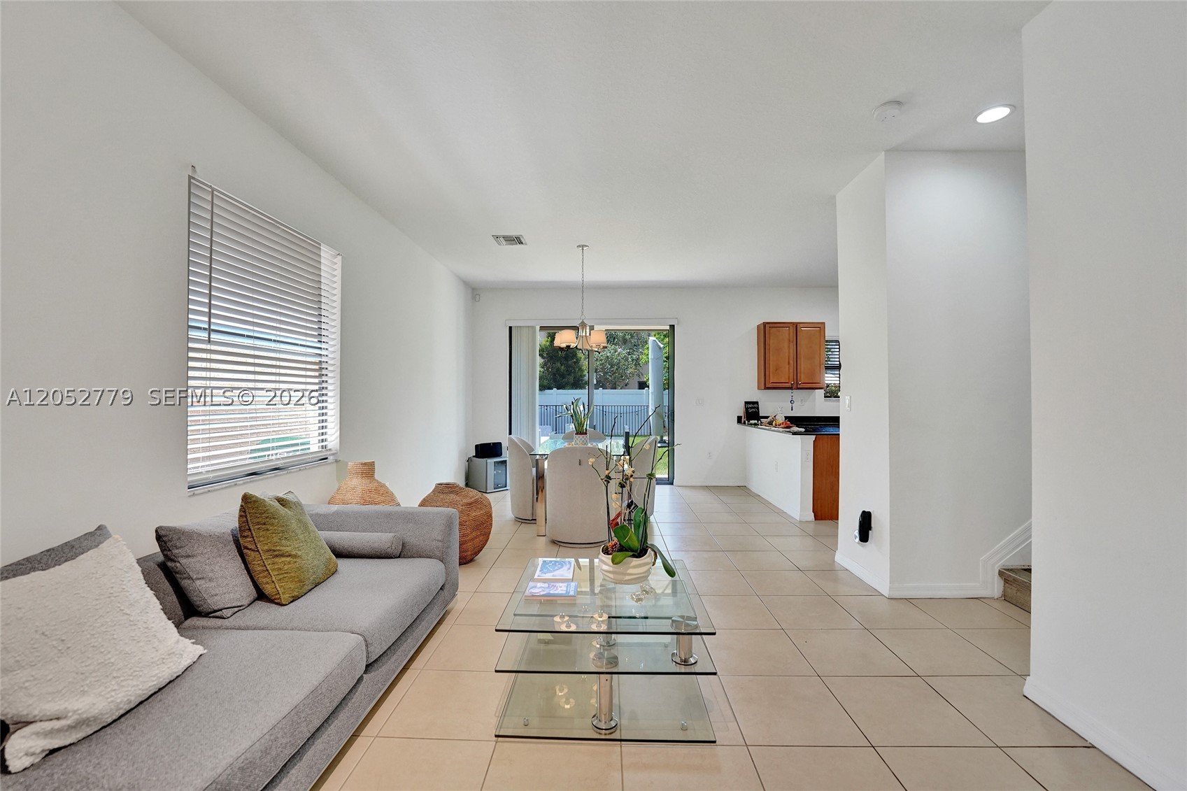 CHAMPION LAKES - Residential