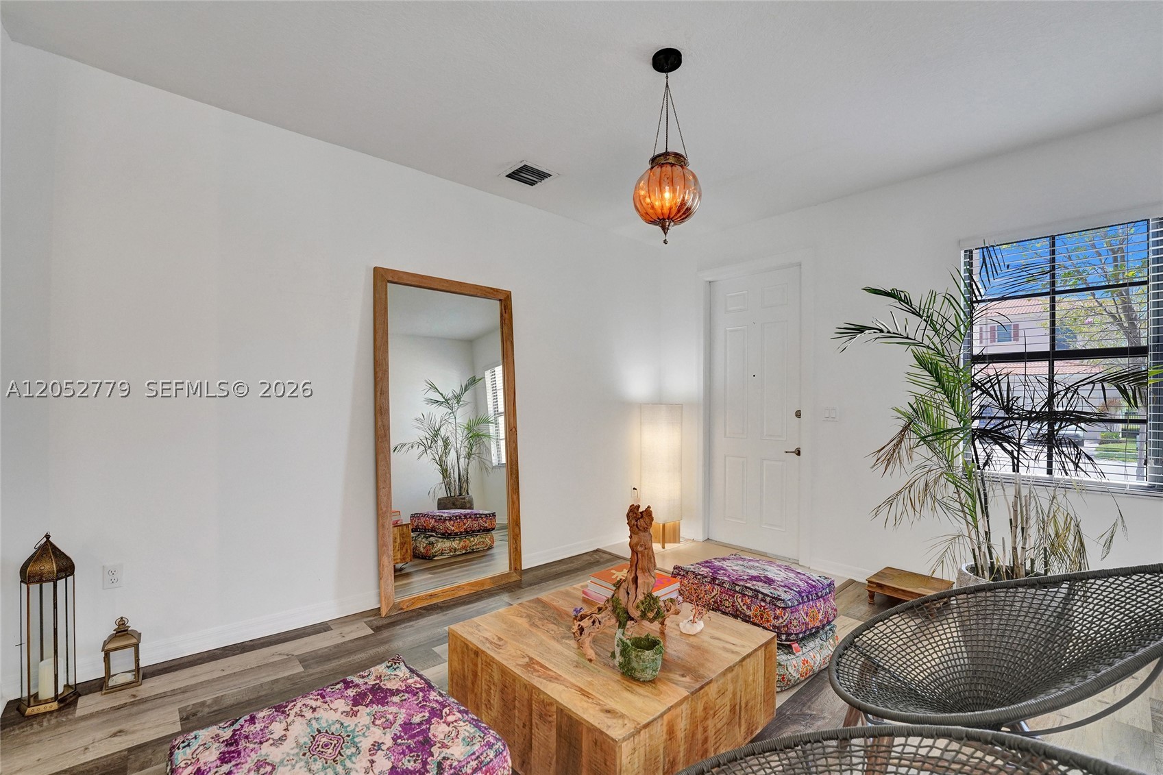 CHAMPION LAKES - Residential