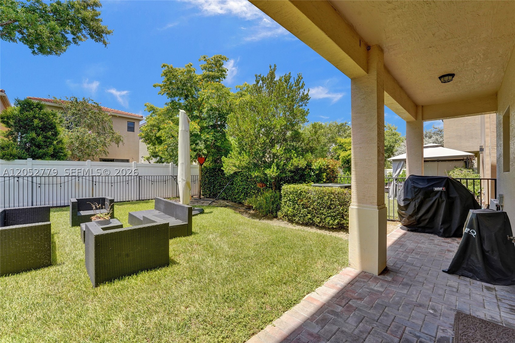 CHAMPION LAKES - Residential