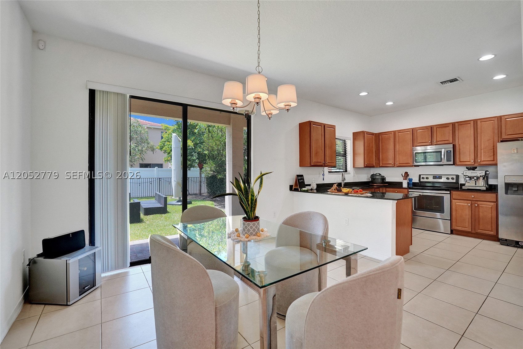 CHAMPION LAKES - Residential