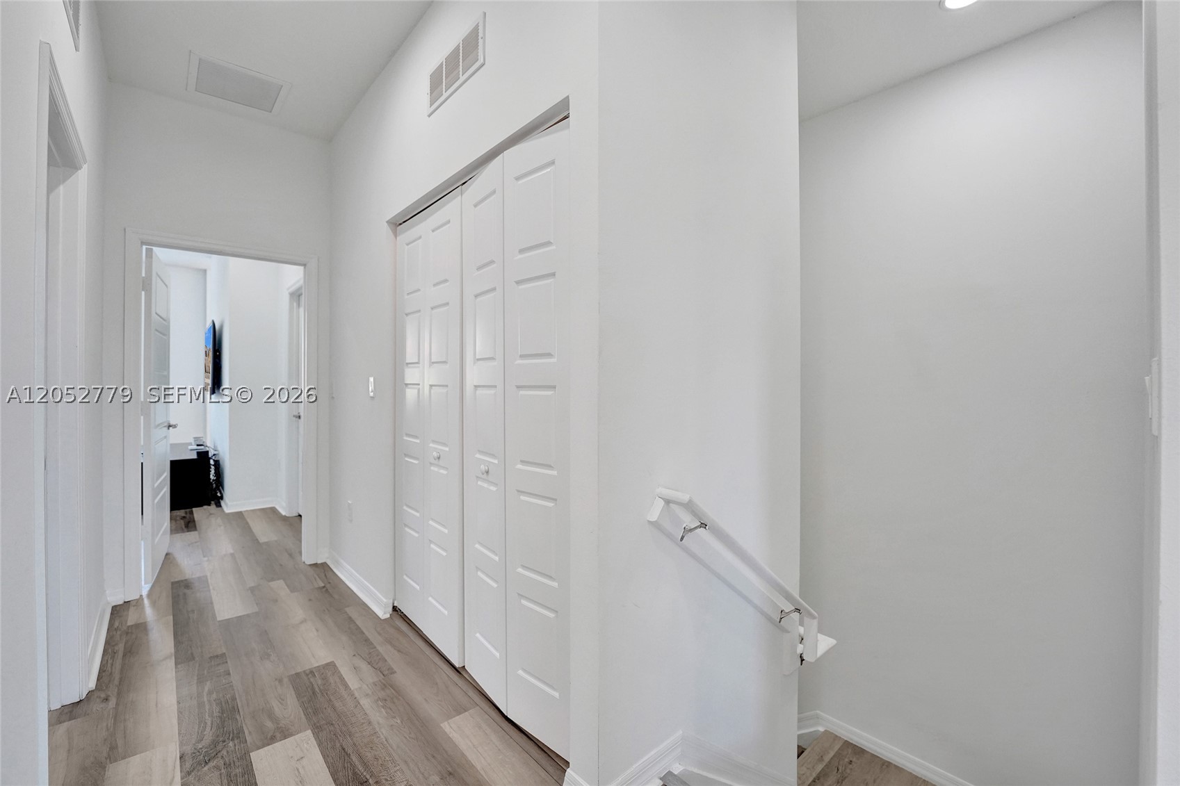 CHAMPION LAKES - Residential