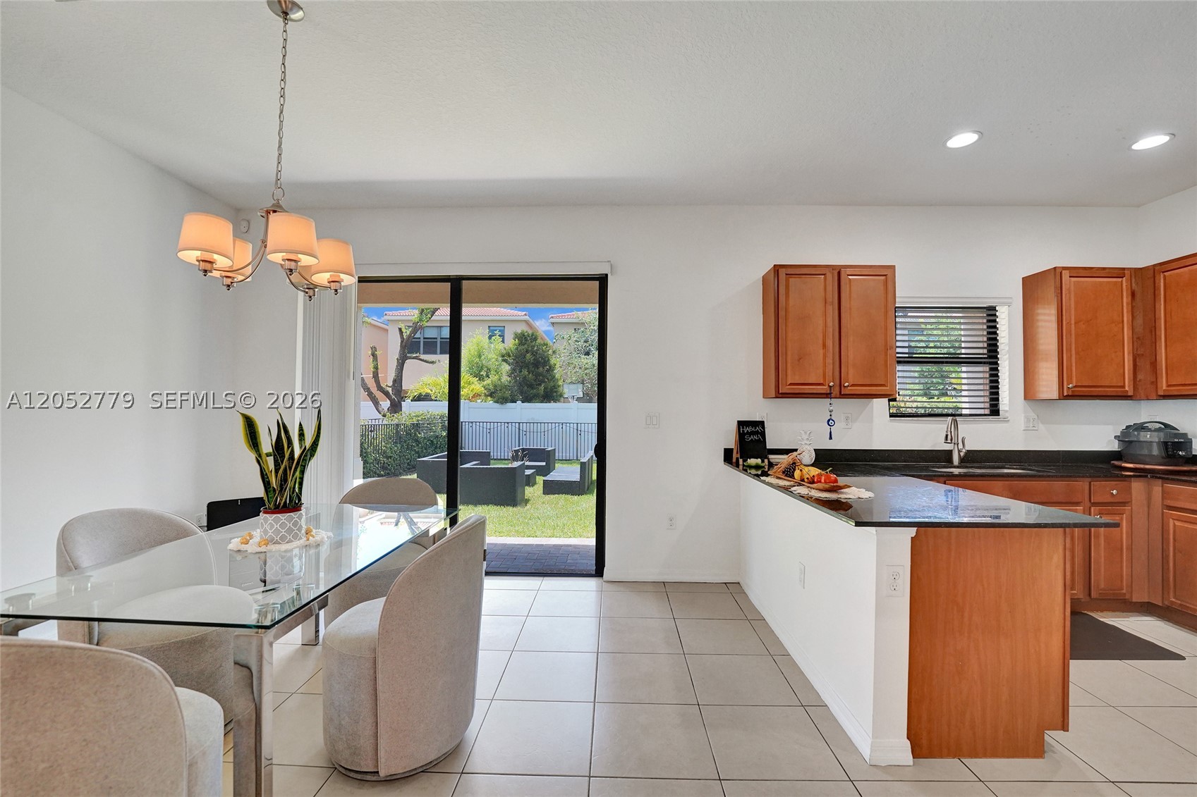 CHAMPION LAKES - Residential