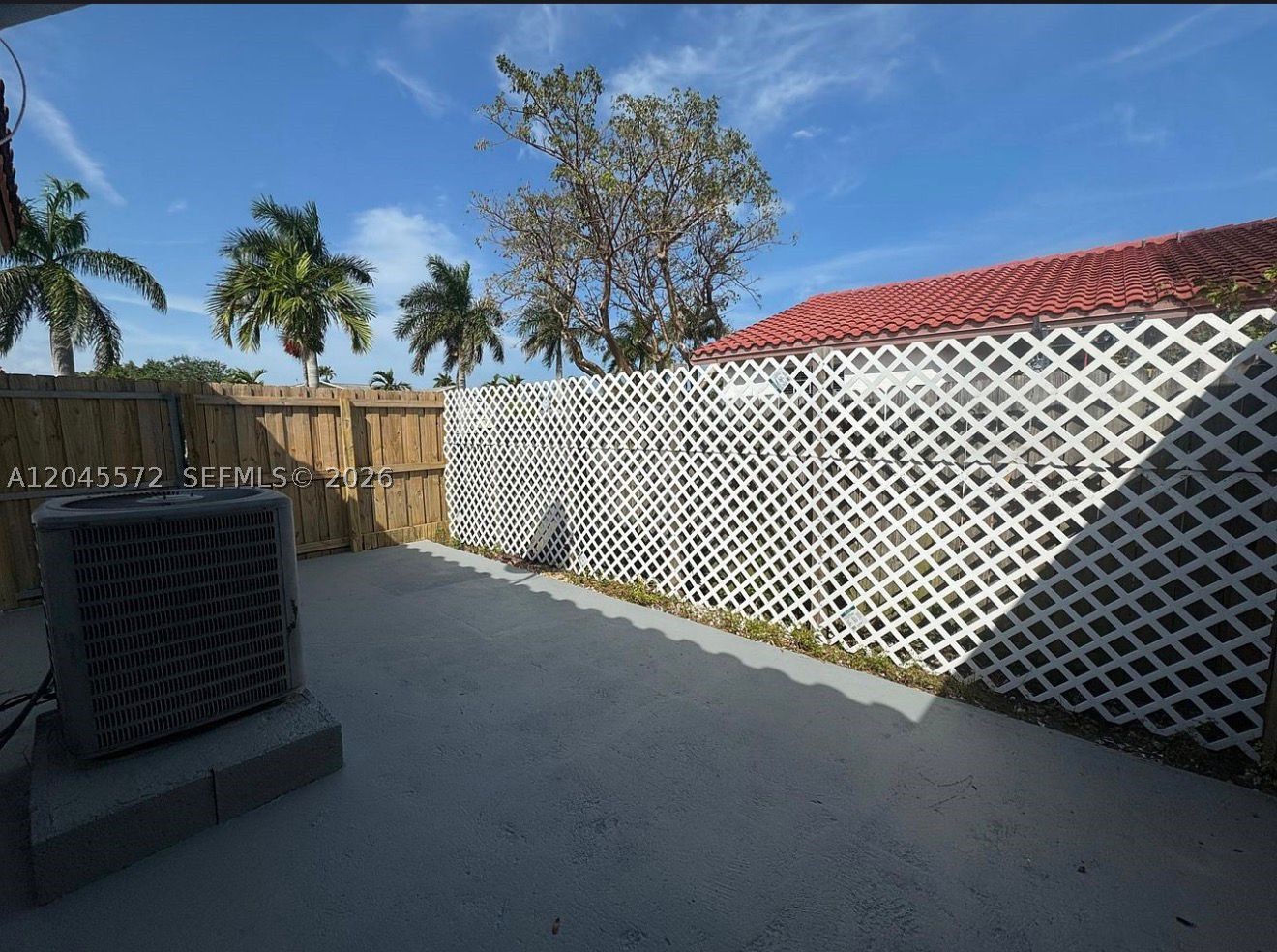SAGA BAY TOWNHOMES 1ST AD - Residential Lease