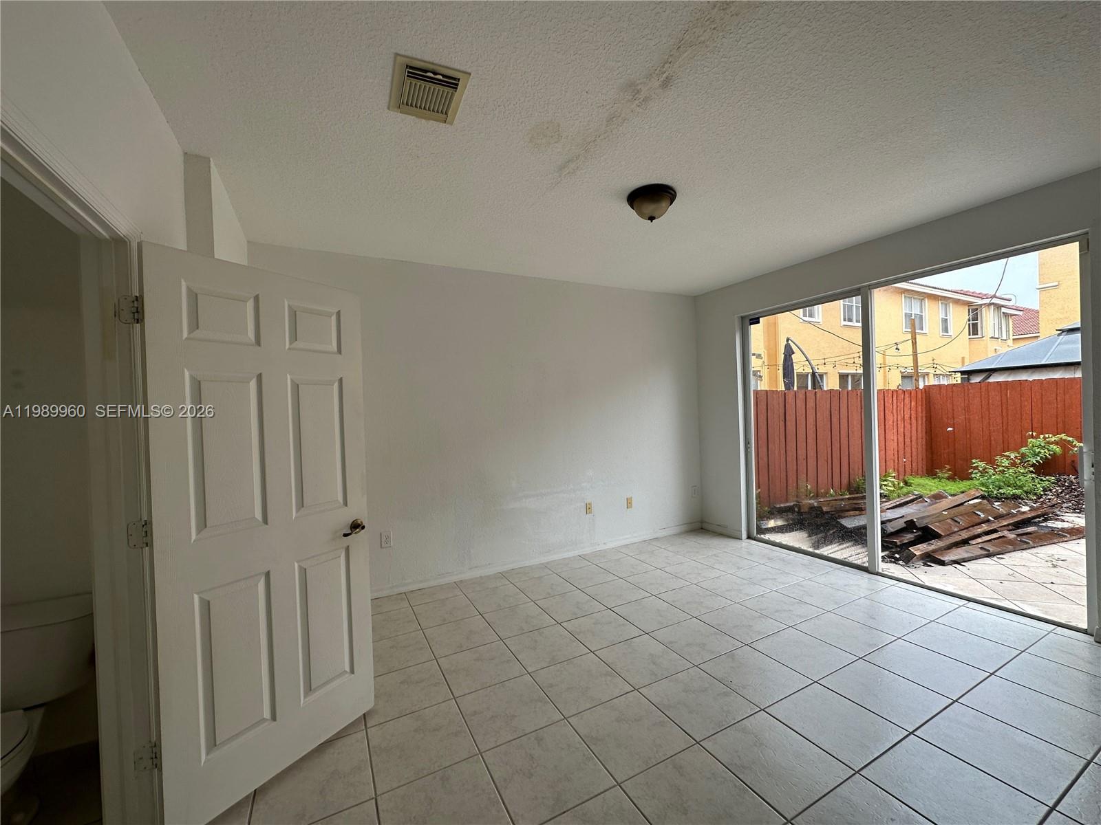 KENDALLAND - Residential
