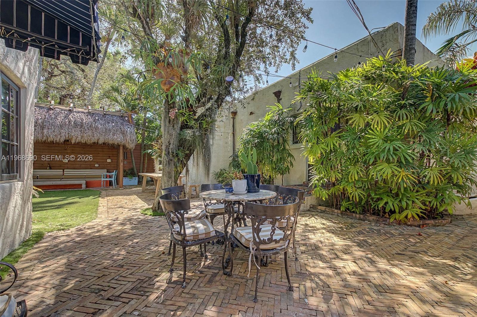 CRYSTAL BLUFF - Residential