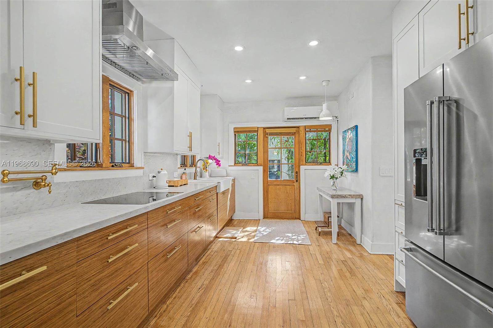 CRYSTAL BLUFF - Residential