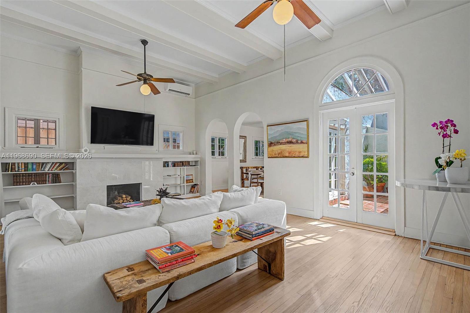 CRYSTAL BLUFF - Residential