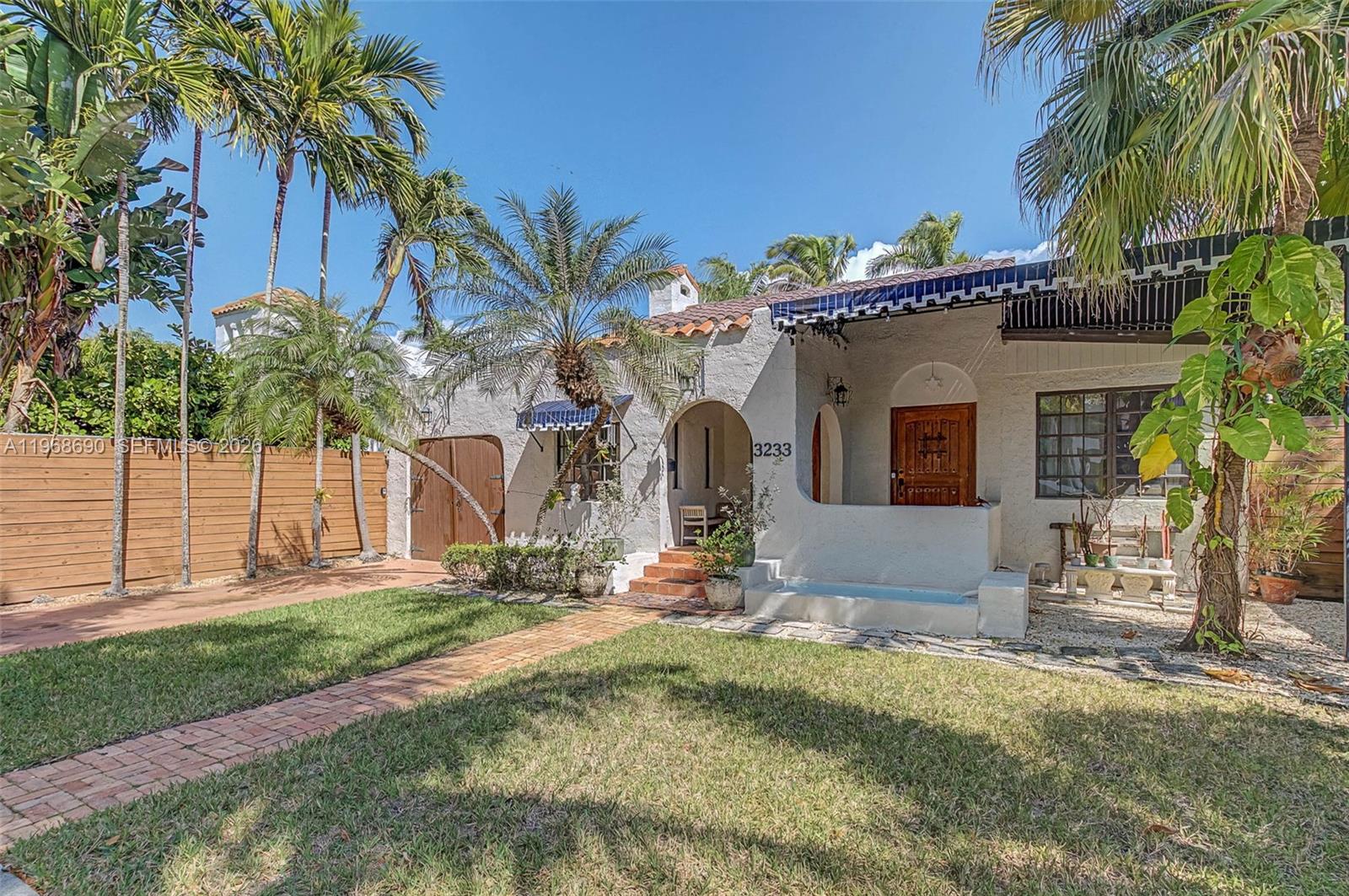 CRYSTAL BLUFF - Residential