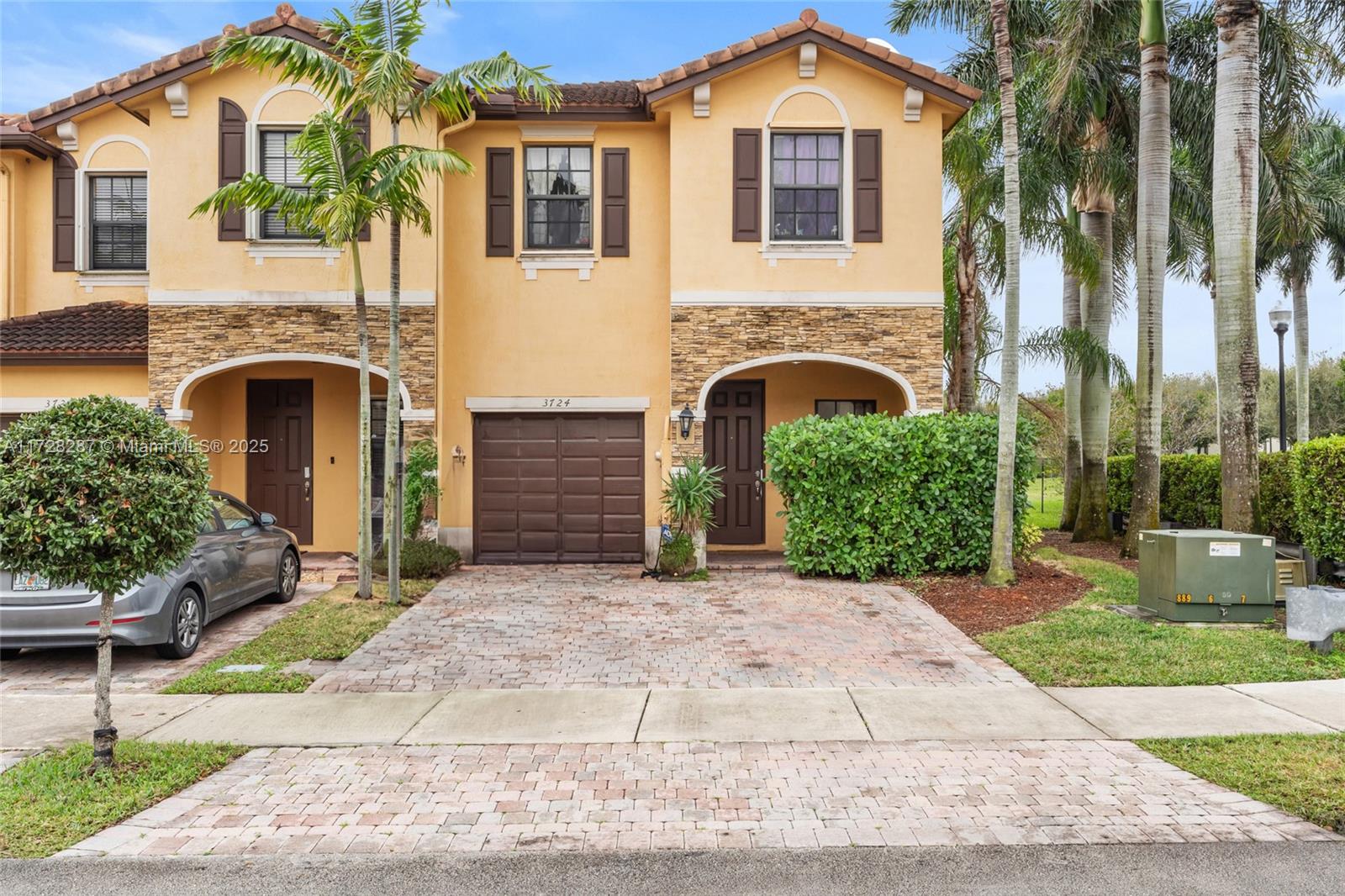 This charming 4-bedroom, 2.5 bathroom corner unit townhome offers breathtaking lakefront views and an abundance of potential for the right buyer. Nestled within a secure gated community in Homestead, this property boasts a versatile floor plan that can be transformed into your dream home. The spacious backyard is perfect for outdoor entertaining or creating a tranquil retreat, while the one-car garage provides convenient storage and parking. With high ceilings, tile floors, and a roof that's only 15 years old, this townhome is a solid foundation awaiting your personal touch. Whether you're looking to invest or make it your own, this property is a diamond in the rough, ready for an open-minded buyer to unlock its full potential. Don’t miss this opportunity to own a piece of paradise!