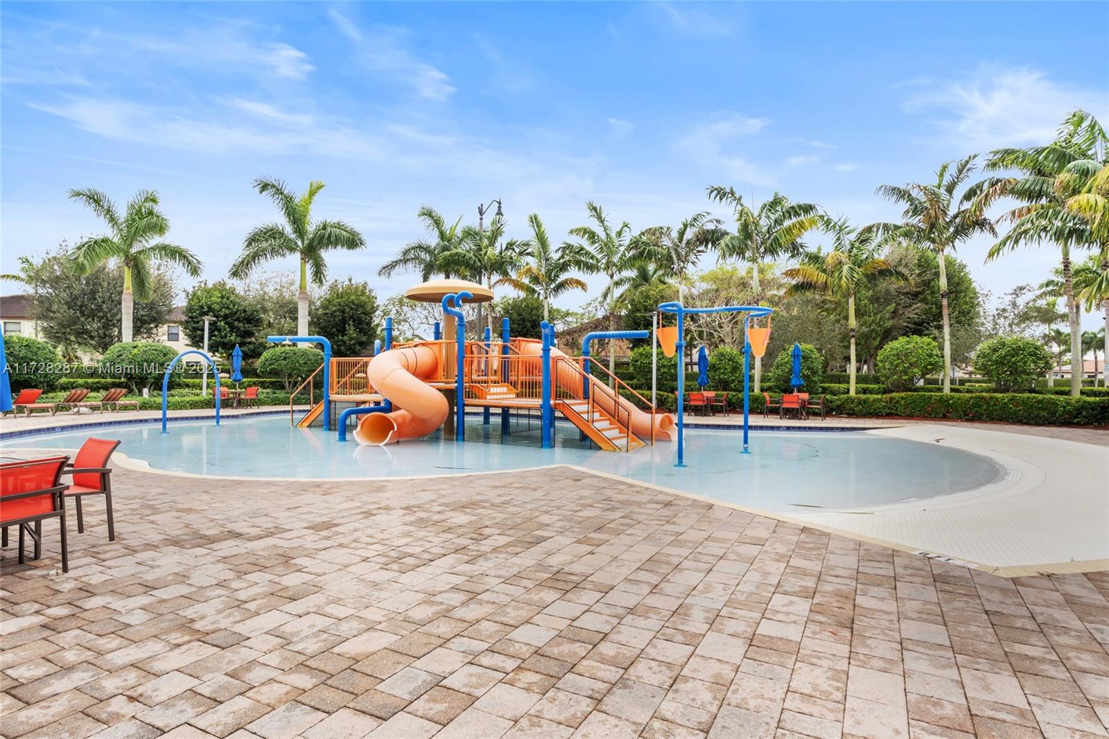 BAYWINDS OF IBIZA - Residential