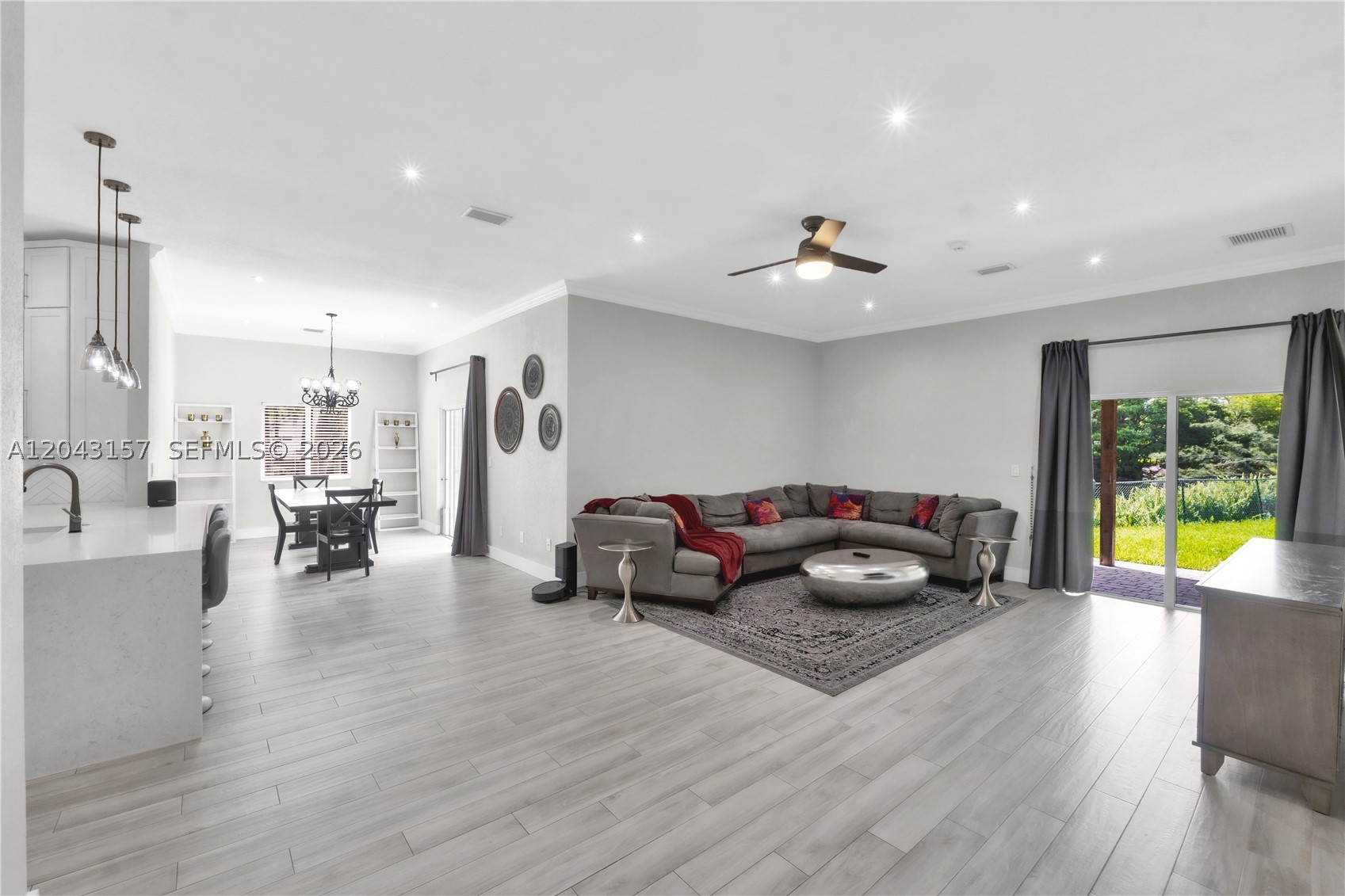 PEBBLE CREEK AT JACARANDA - Residential