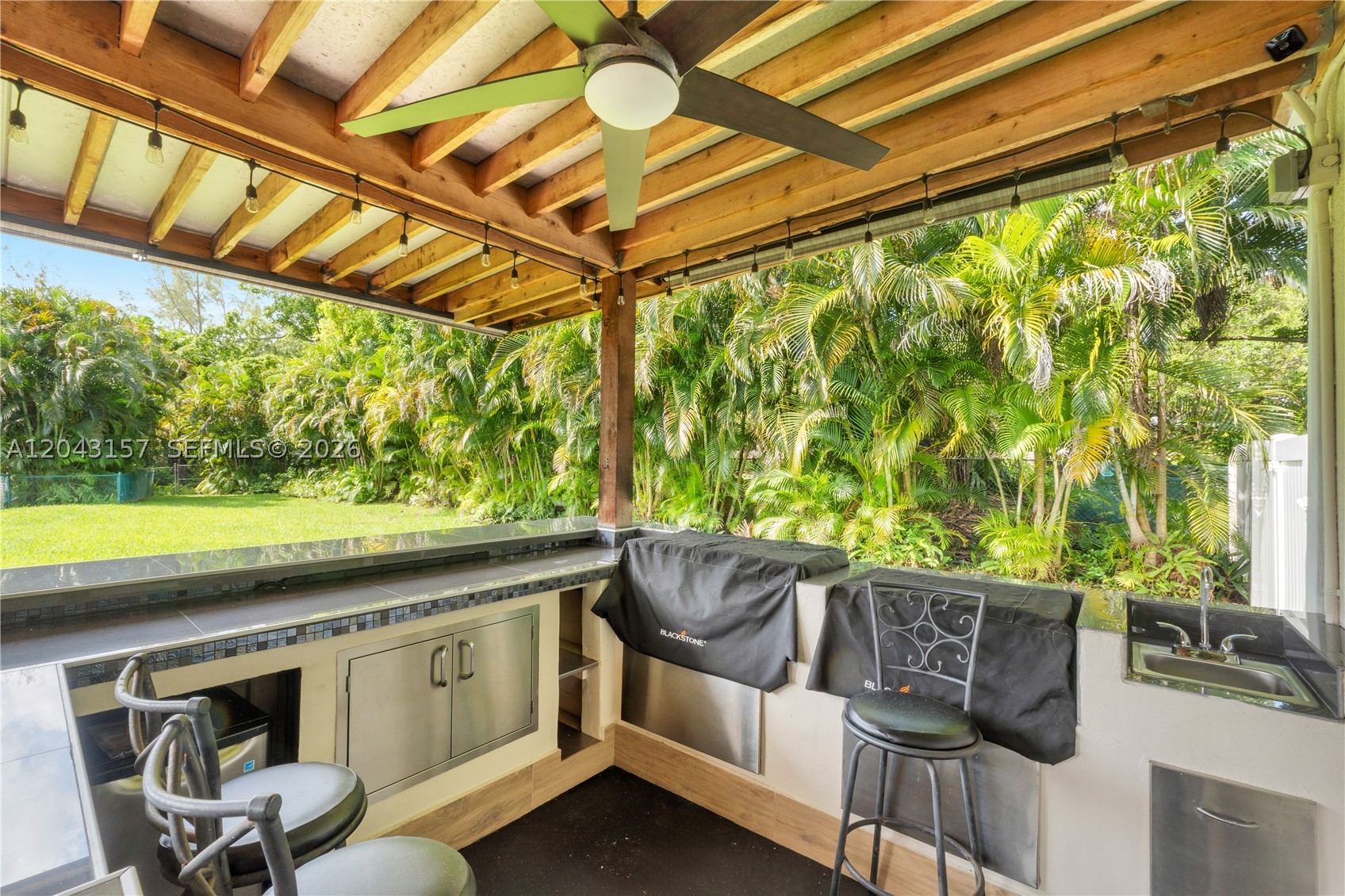 PEBBLE CREEK AT JACARANDA - Residential