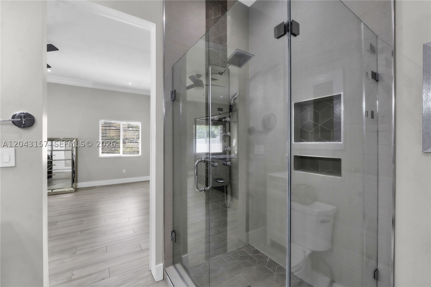 PEBBLE CREEK AT JACARANDA - Residential