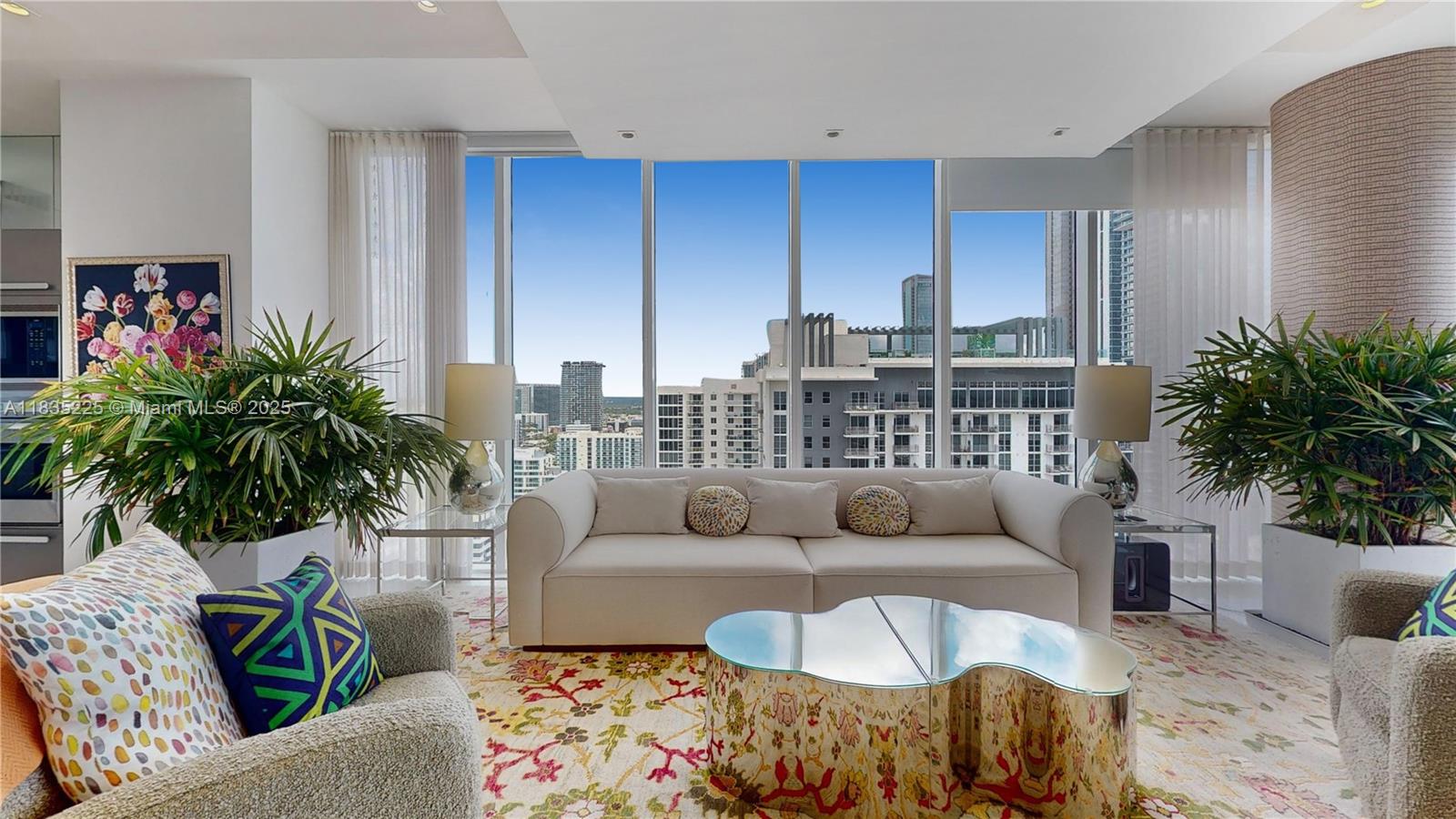 PARAMOUNT BAY CONDO - Residential