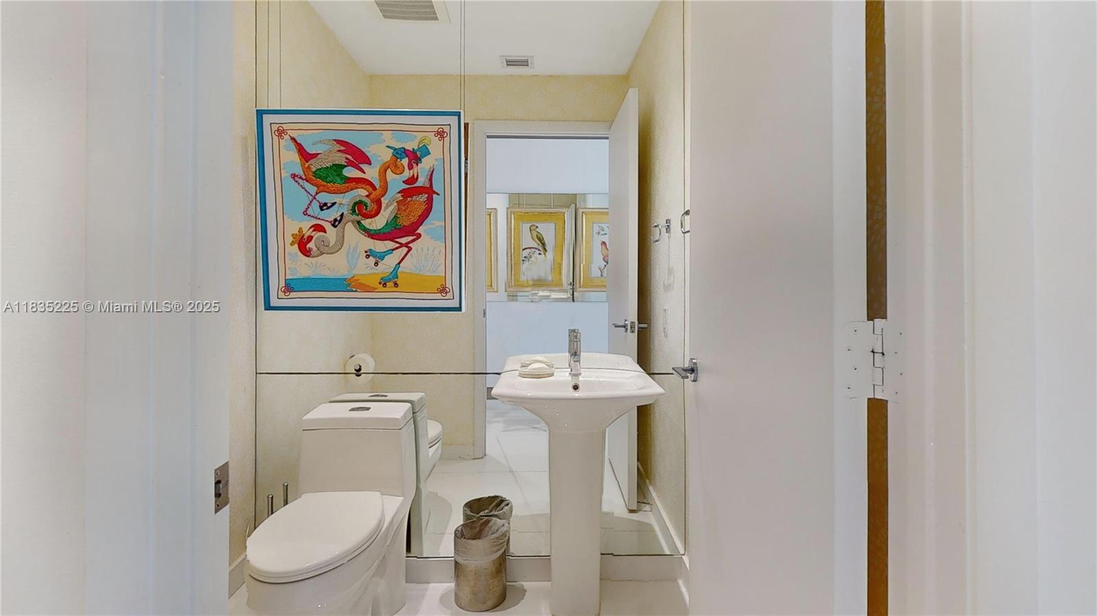 PARAMOUNT BAY CONDO - Residential