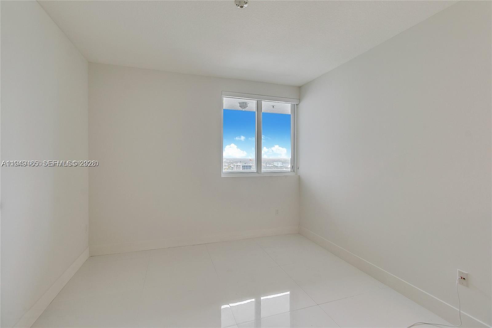 BAY HOUSE MIAMI CONDO - Residential