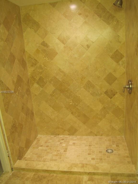 Grand Marquis Condo - Residential Lease