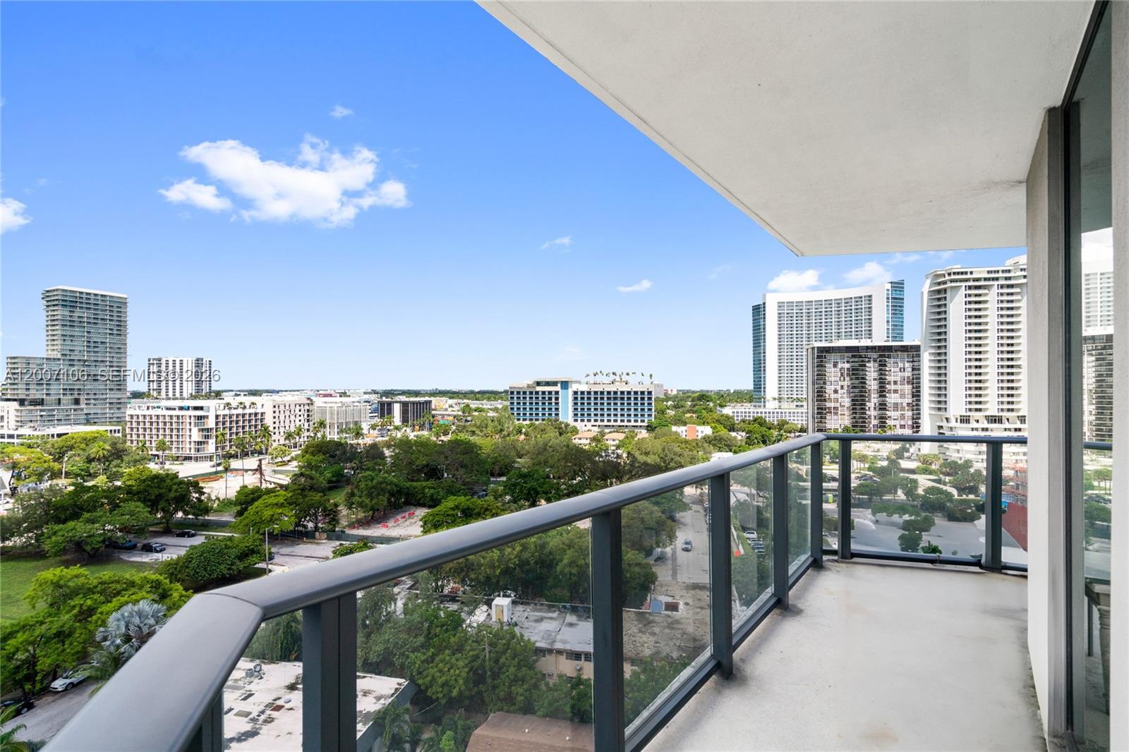 PARAISO BAYVIEWS CONDO - Residential