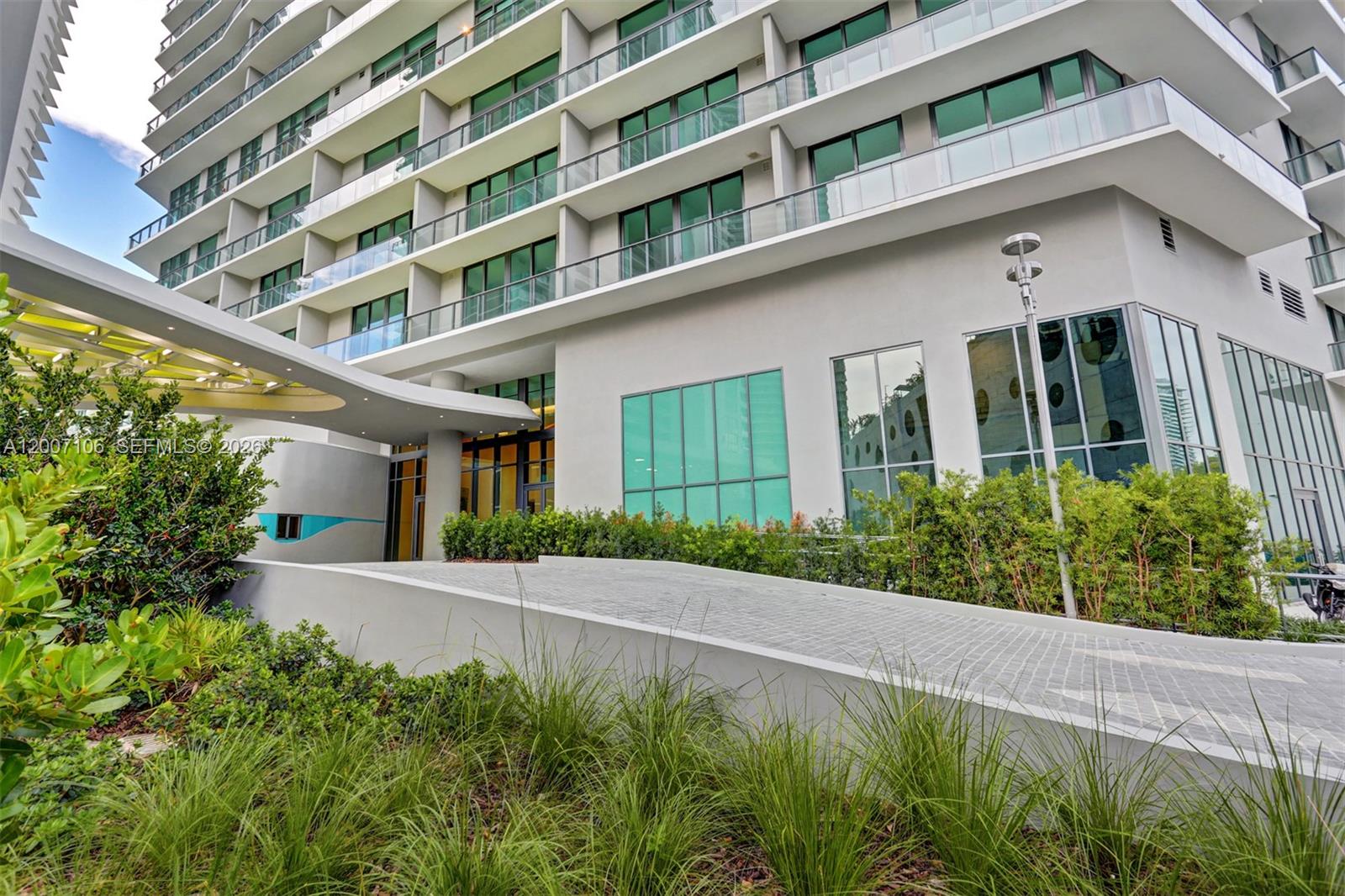 PARAISO BAYVIEWS CONDO - Residential