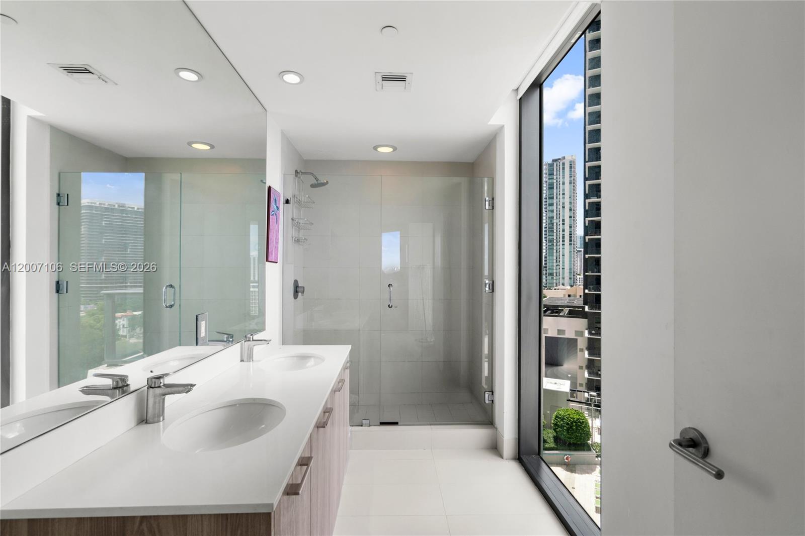 PARAISO BAYVIEWS CONDO - Residential