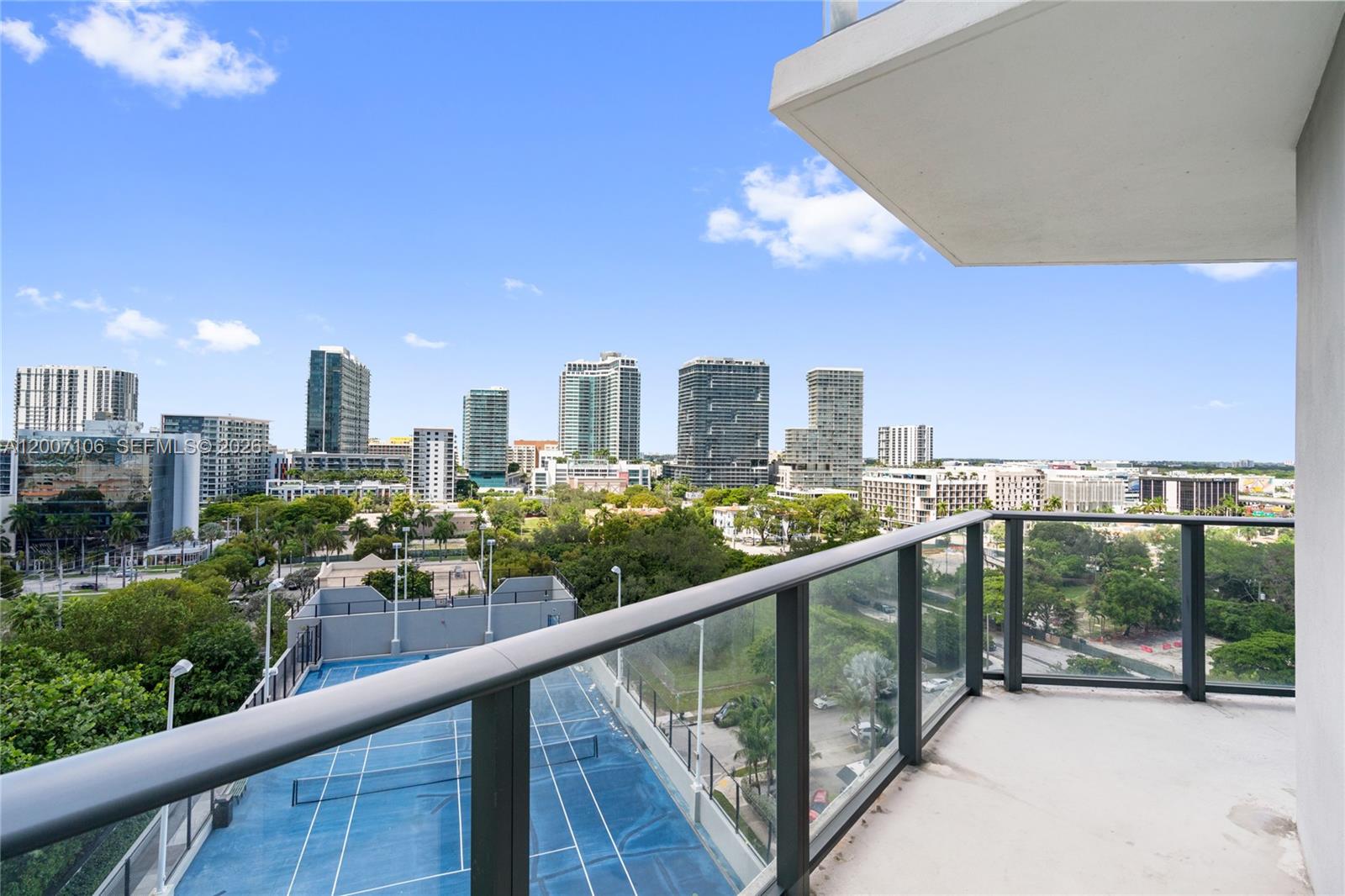 PARAISO BAYVIEWS CONDO - Residential