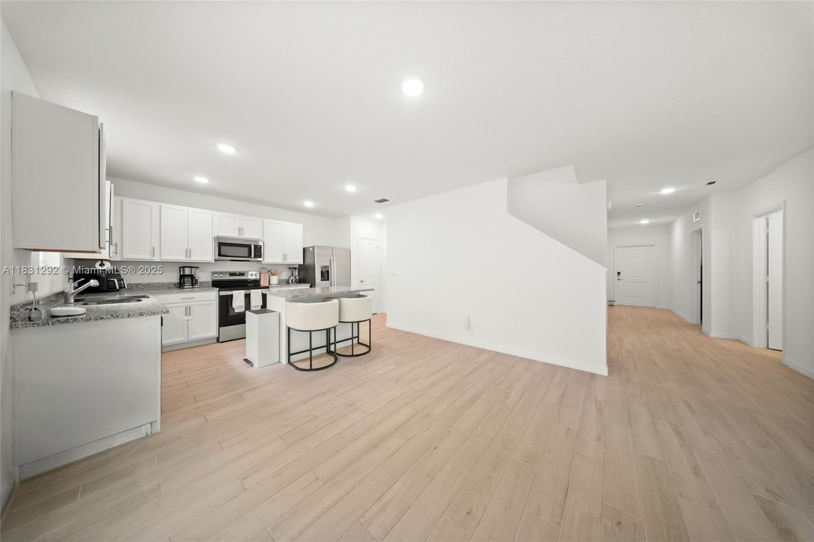 WATERSTONE PHASE FIVE - Residential