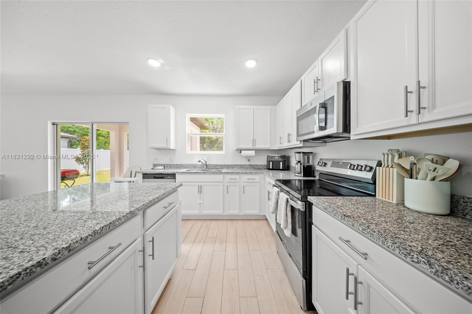 WATERSTONE PHASE FIVE - Residential