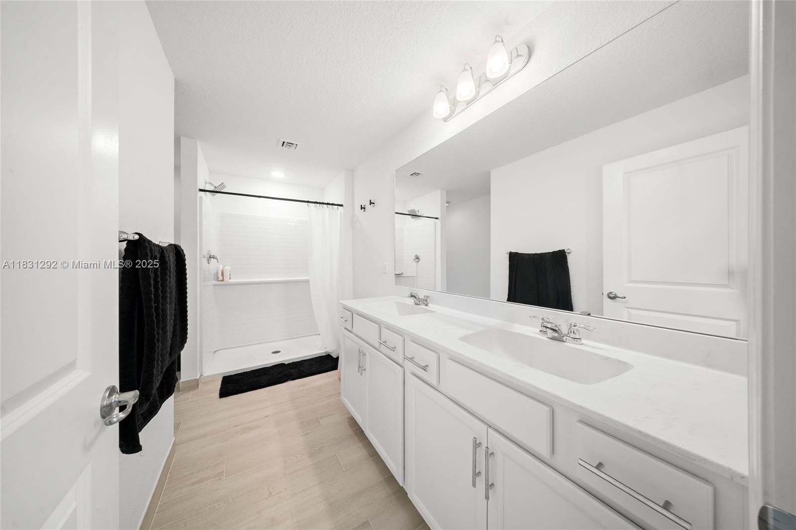 WATERSTONE PHASE FIVE - Residential
