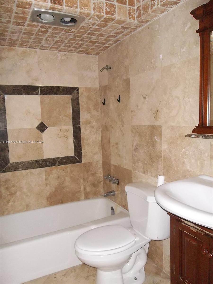 SEVENTEENTH GREEN CONDO - Residential Lease